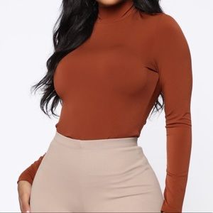 Brown Turtle Neck Shirt size M